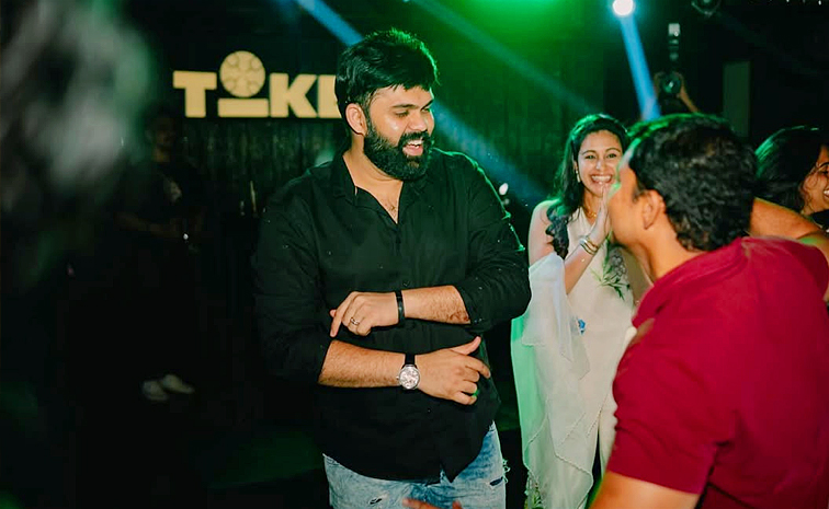 Actress Abhinaya Enjoying Bachelor Party With Friends Photos VIral10