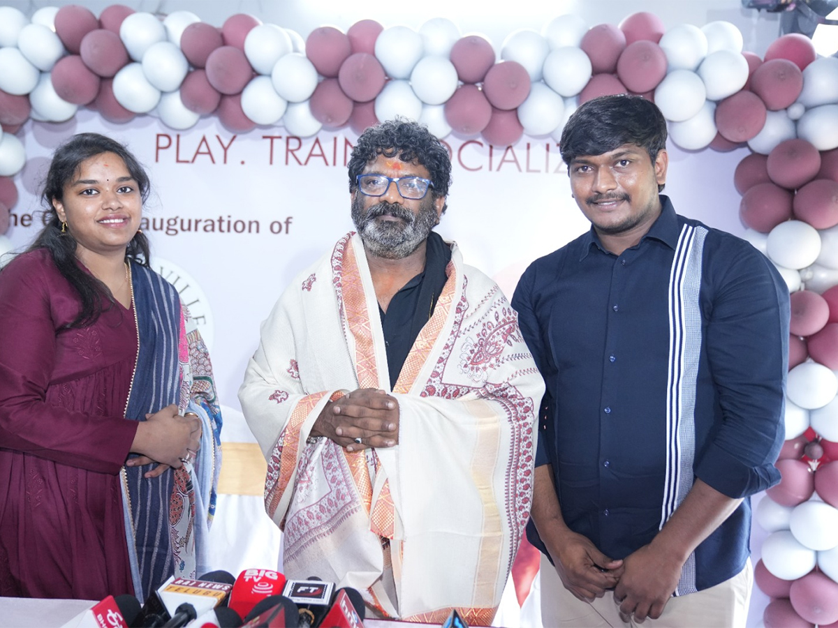 Lyricist Chandrabose Inaugurates Doggy Ville at Banjara Hills Hyderabad10