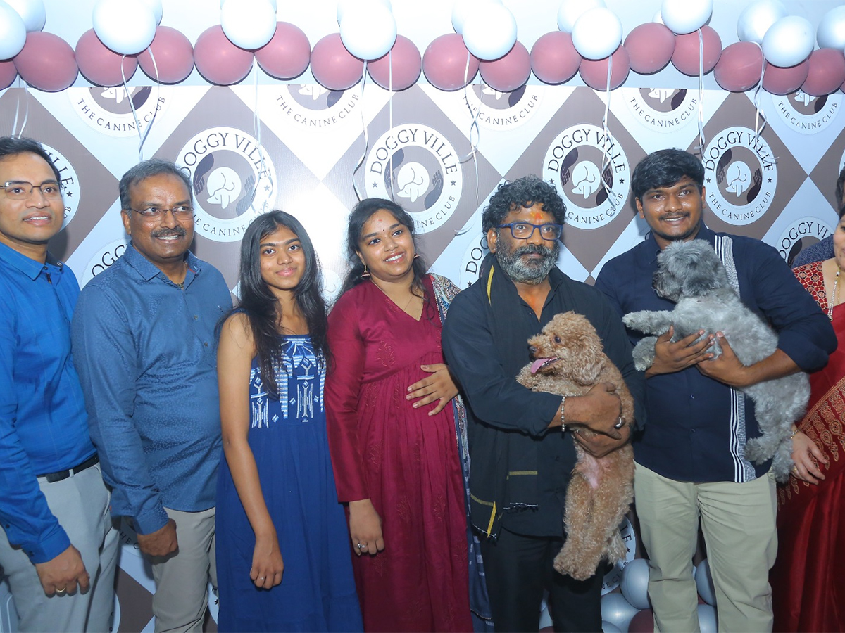 Lyricist Chandrabose Inaugurates Doggy Ville at Banjara Hills Hyderabad5