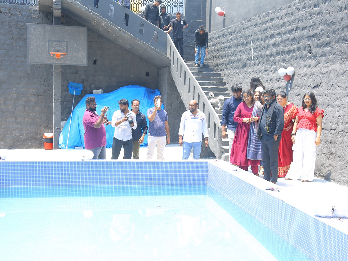 Lyricist Chandrabose Inaugurates Doggy Ville at Banjara Hills Hyderabad8