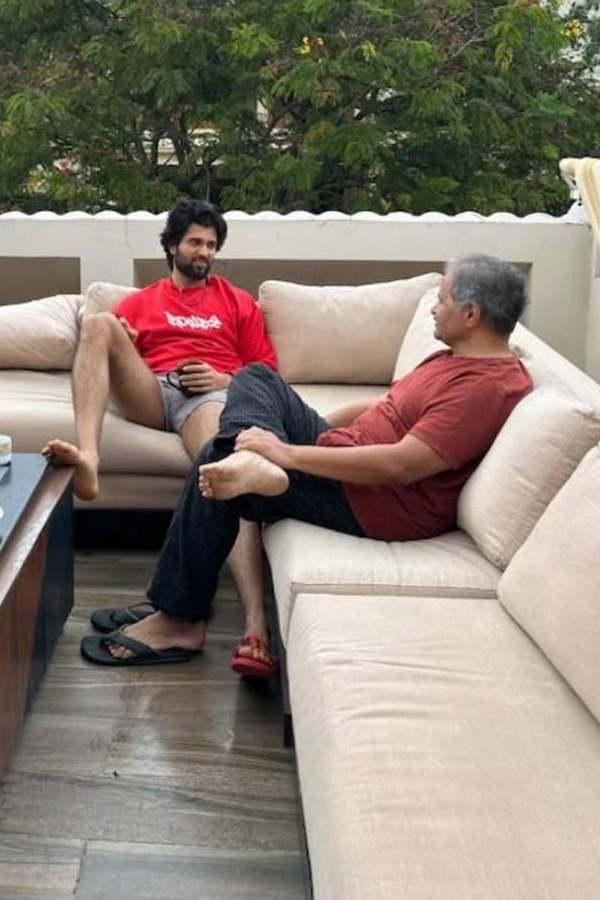Vijay Devarakondas sweetest birthday wish for Father Devarakonda Photos8