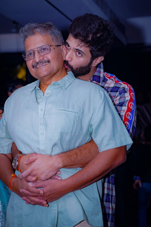 Vijay Devarakondas sweetest birthday wish for Father Devarakonda Photos9