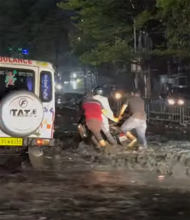 heavy rain in visakhapatnam13