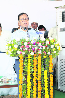 మన పాత కలెక్టరే.. కొత్త సీఎస్‌1