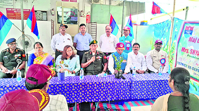 చీమలమందు తాగి మహిళ ఆత్మహత్య   2