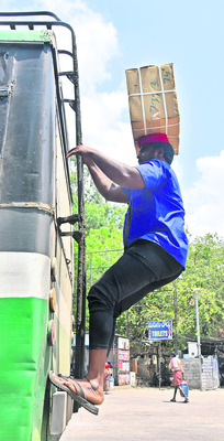 కార్మిక లోకం.. మీకు సలాం 4