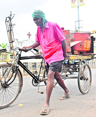 కార్మిక లోకం.. మీకు సలాం 1