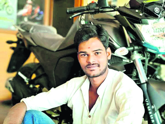 రోడ్డు ప్రమాదంలో బాలిక దుర్మరణం
1