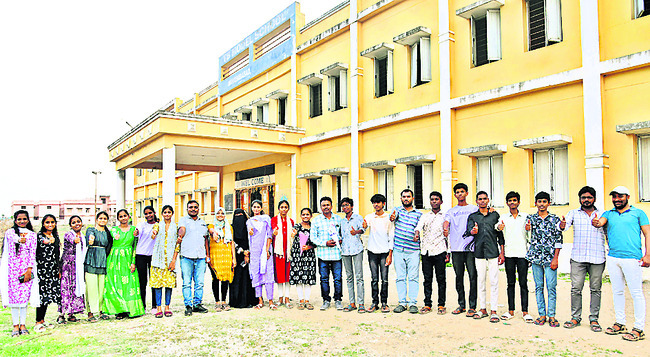 ‘టెన్త్’ ఫలితాల్లోనూ బాలికలదే హవా1
