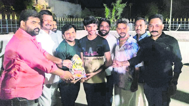 తొలి ప్రయత్నంలోనే జడ్జిగా..1