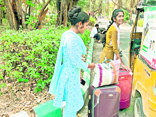 విరామం.. వీడ్కోలు!1