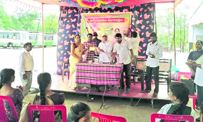 తొలి ప్రయత్నంలోనే జడ్జిగా..2