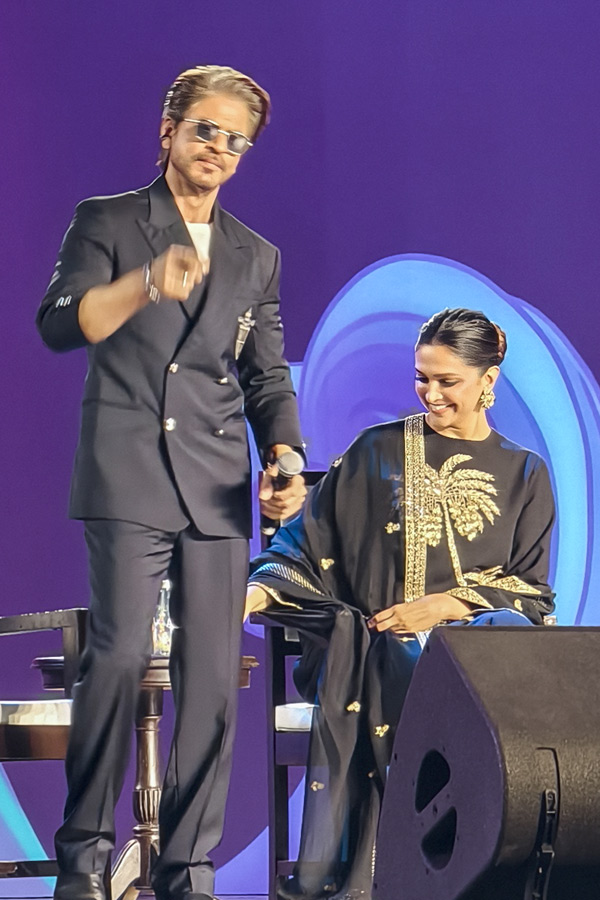 WAVES Summit 2025.. Sobhita Dhulipala And Naga Chaitanya As a special Attraction PHotos14