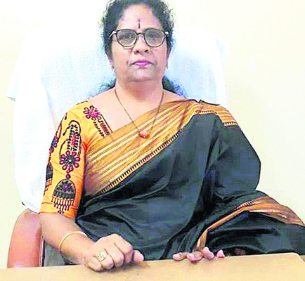 మా ఆయన చనిపోయిండు 
1