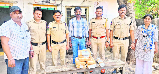 గిరిజన సాహసకుడి విజయం1