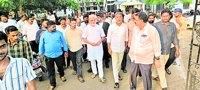 వైఎస్సార్ సీపీ అండగా ఉంటుంది 1