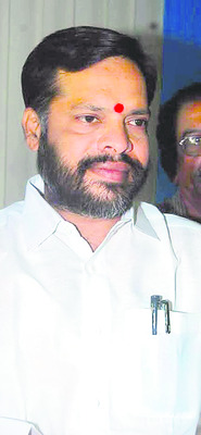 ఇదేం ప్రజాస్వామ్యం!1