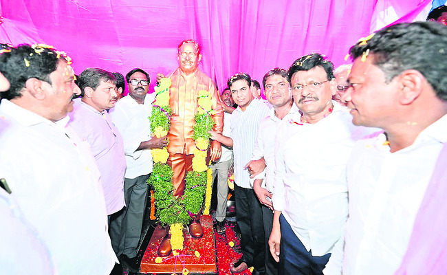 మార్పు పేరిట అందమైన వల1