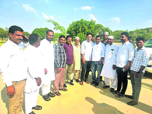 ప్రభుత్వ ఆస్పత్రిపై రెడ్క్రాస్ గుర్తు
2