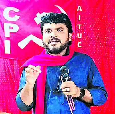 పత్రికా స్వేచ్ఛపై దాడి సరికాదు.. 2
