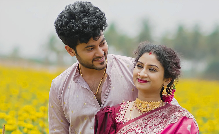 Have you seen The family of serial Actress Vishnupriya? Photos7