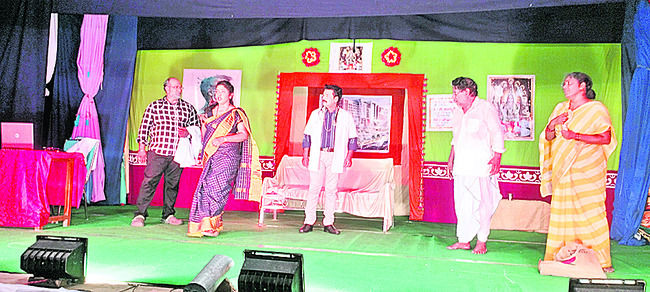కళలకు ఆదర్శం నాటికలు2