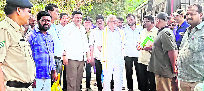 సీ వాటర్ పైప్లైన్ లీకేజీ
1