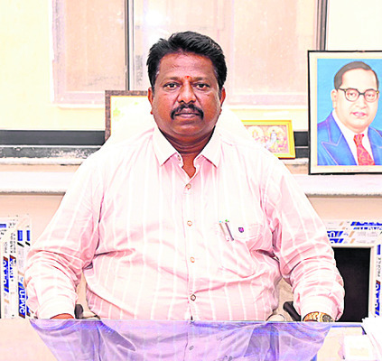 ● ఏ బహుమతి ఇచ్చినా తక్కువే.. ● తల్లి నిర్ణయాలకు ప్రాధాన4
