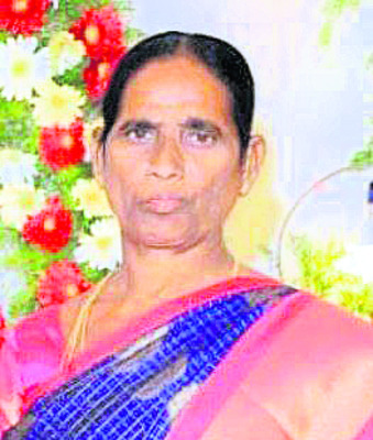 ముగ్గురు అక్కాచెల్లెళ్ల కొడుకులు..2