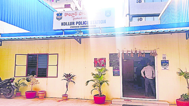 భవన నిర్మాణాలకు భూములివ్వండి1