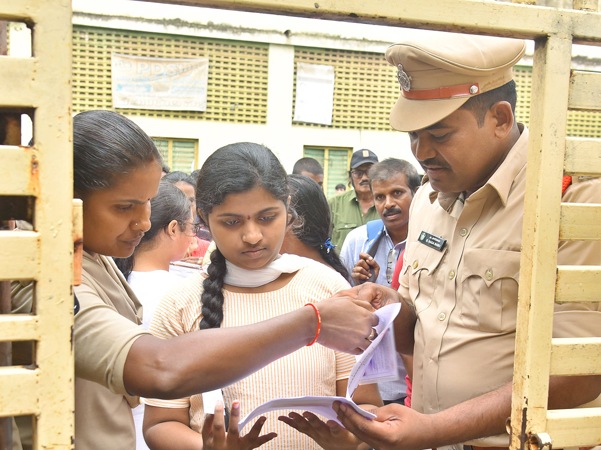 Best Photos of The Week in AP and Telangana Photo Gallery8