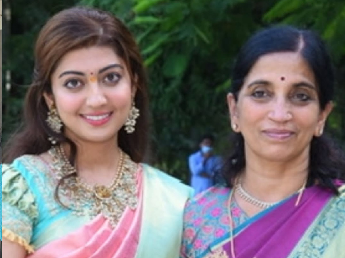 Mothers Day Special.. Have you seen Actress Pranitha children? Photos7