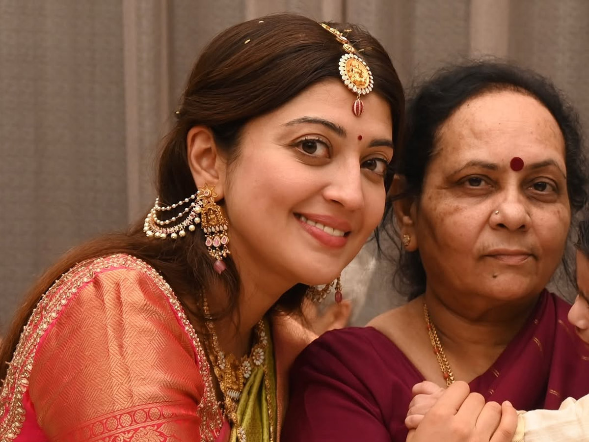 Mothers Day Special.. Have you seen Actress Pranitha children? Photos8