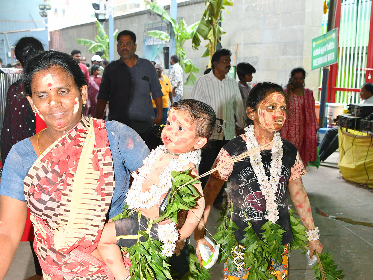 Tataiahgunta Gangamma Jatara in Tirupati Photos14