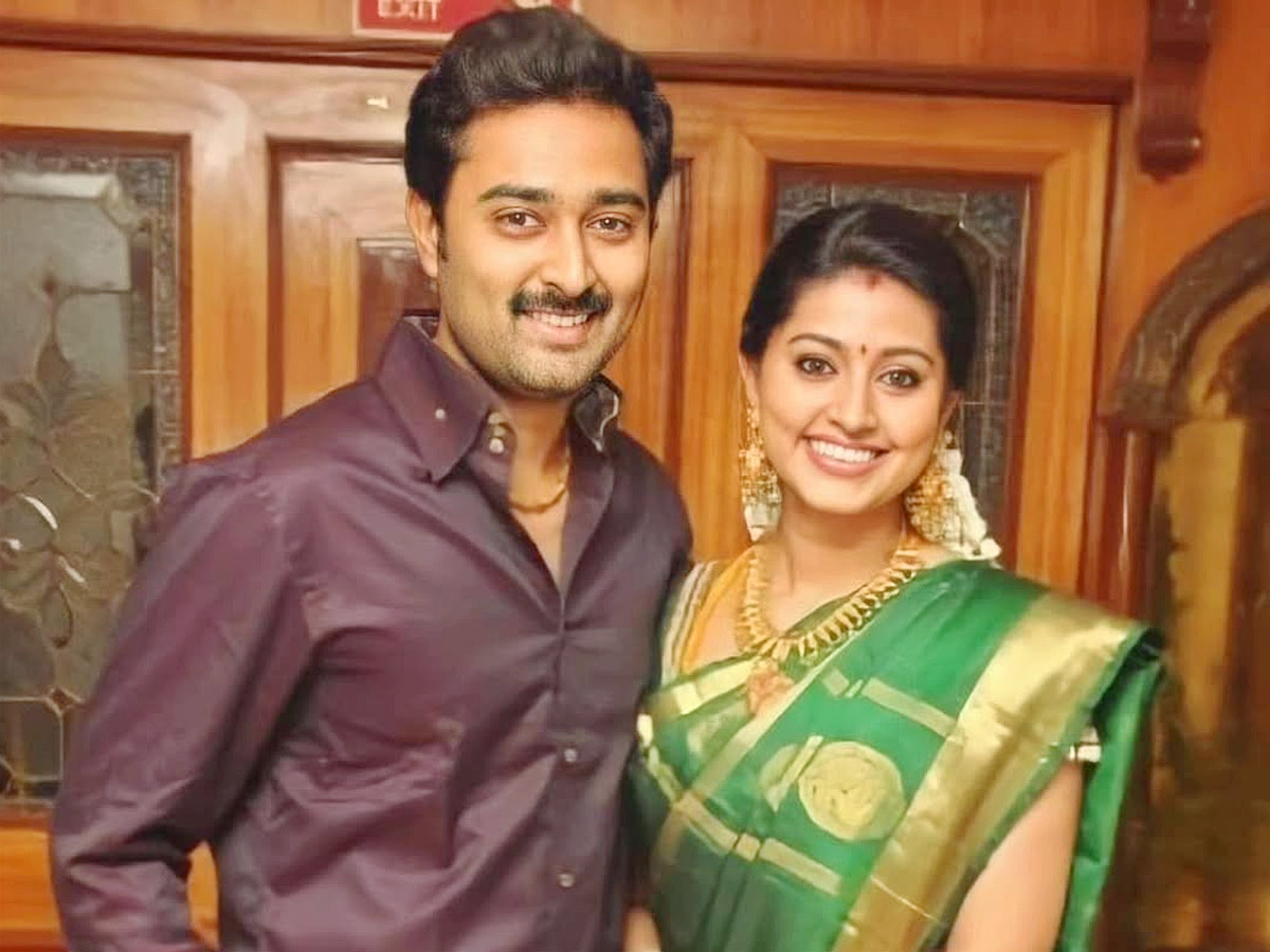 Sneha Prasanna celebrate 13th wedding Anniversary Photos5