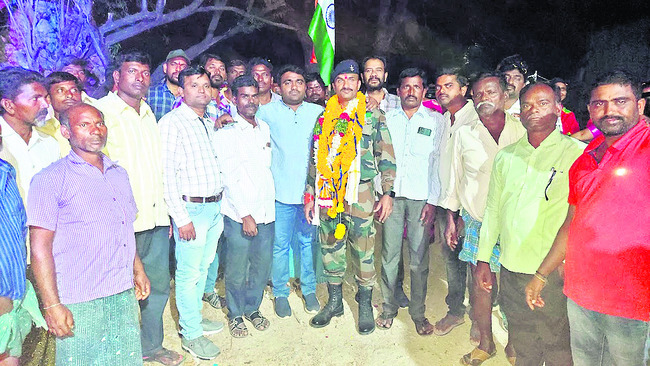సైన్యం పిలిస్తే.. వెళ్లడానికి సిద్ధం1