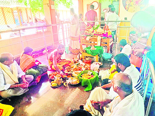 లక్ష్మీనరసింహస్వామి కల్యాణం1