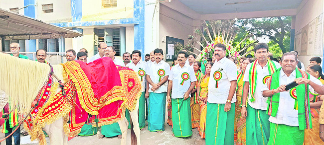 1,008 పాల బిందెలతో ఊరేగింపు2