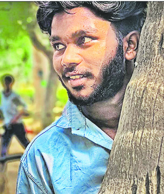రోడ్డు ప్రమాదంలో యువకుడి మృతి 2