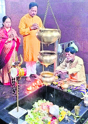 దేవాలయాల్లో ప్రత్యేక పూజలు 2