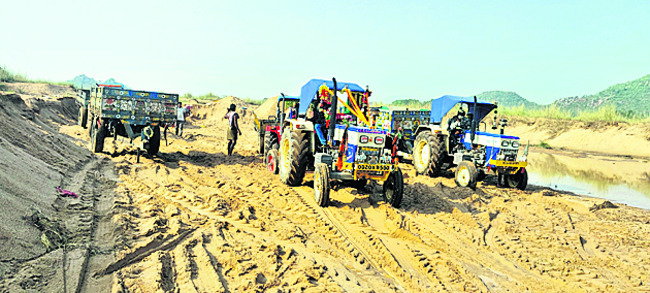 దేవుడి పేరిట దోపిడీ 1