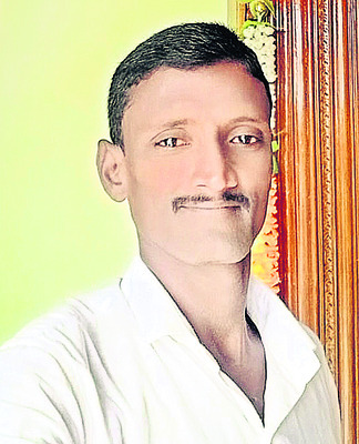రిజిసే్ట్రషన్లకు అగచాట్లు2
