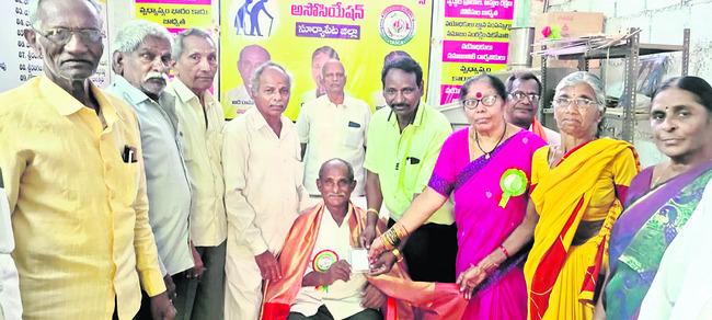 ఈఏపీ సెట్లో కలకోవ విద్యార్థికి 27వ ర్యాంకు
1