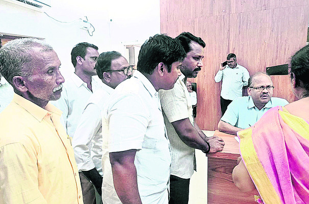 డీఎస్సీ గడువు పొడిగించాలి 2