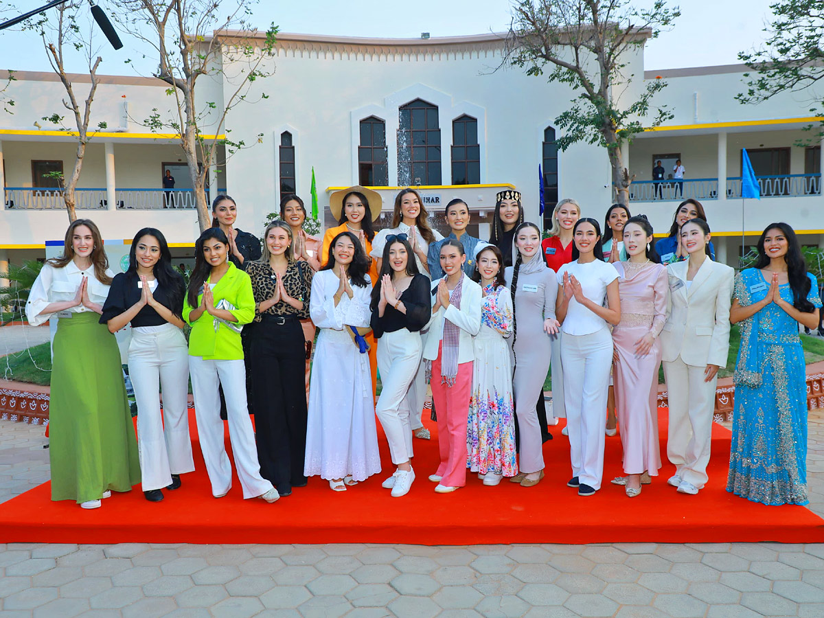 Miss World Contestants Visit Nagarjunasagar Buddhavanam Photos14