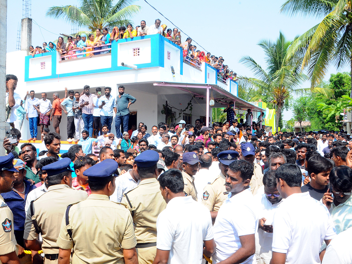 Operation Sindoor : Emotional Farewell to Martyr Murali Naik Photos14