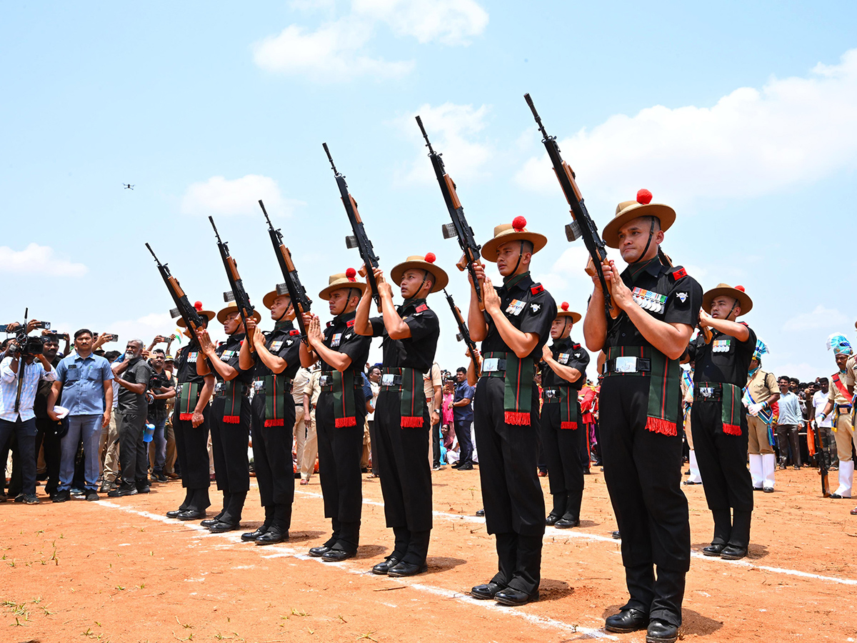 Operation Sindoor : Emotional Farewell to Martyr Murali Naik Photos4