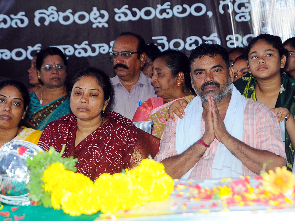 Operation Sindoor : Emotional Farewell to Martyr Murali Naik Photos8