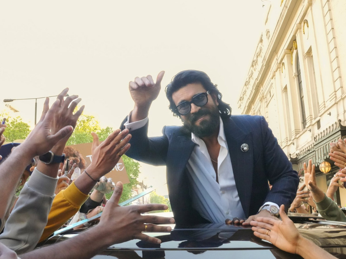 Ram Charan unveils his wax statue in London Photos5