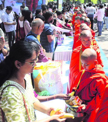బుద్ధుని బోధనలే మోక్షమార్గం1